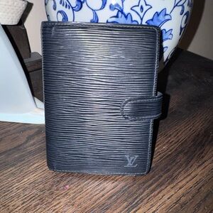 Louis Vuitton agenda. Great condition.